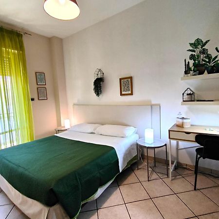 Casa Viola A 900 Mt Dalla Staz. Centrale Pescara Exteriör bild