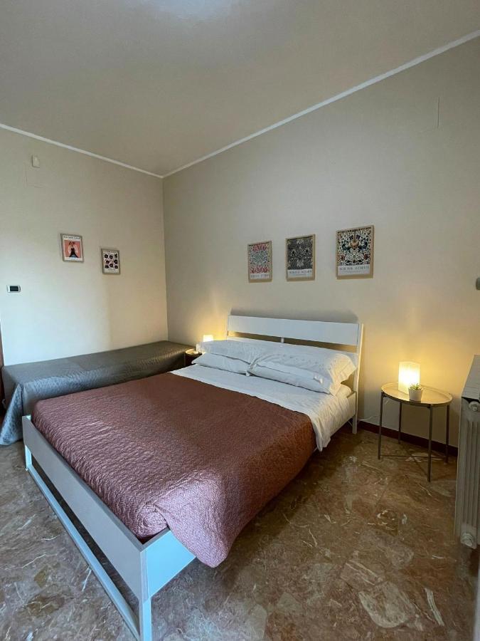 Casa Viola A 900 Mt Dalla Staz. Centrale Pescara Exteriör bild